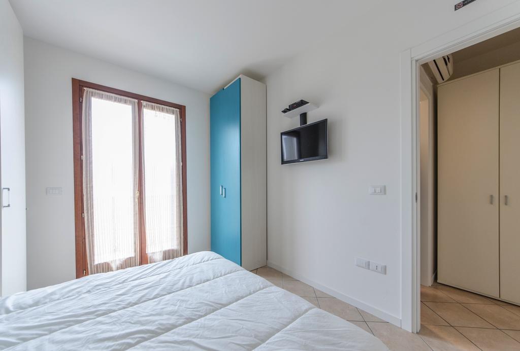 Residence Villaggio Dei Fiori Con Piscina E Posto Spiaggia Incluso 卡奥莱 客房 照片